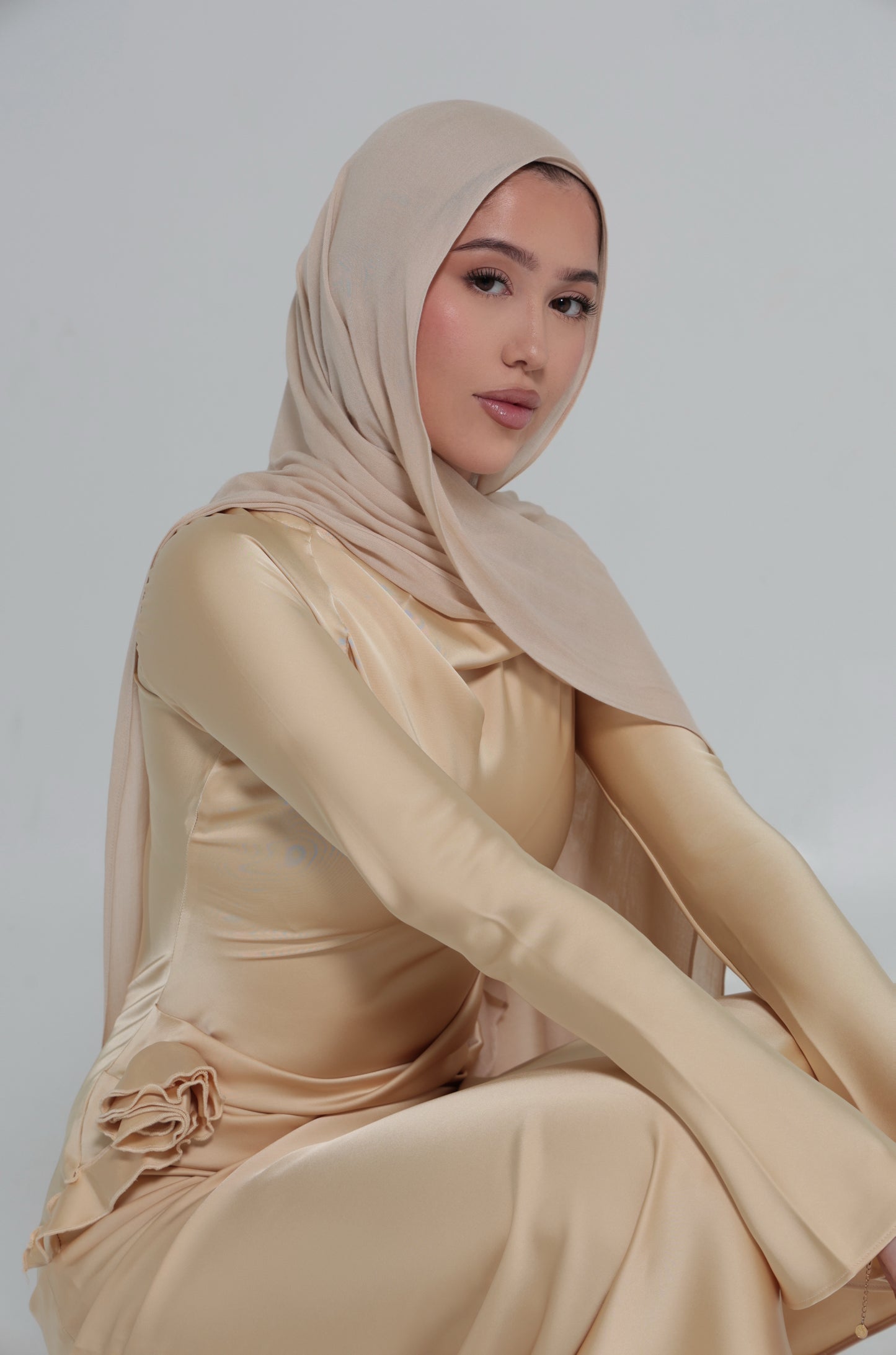 Lilia Silk