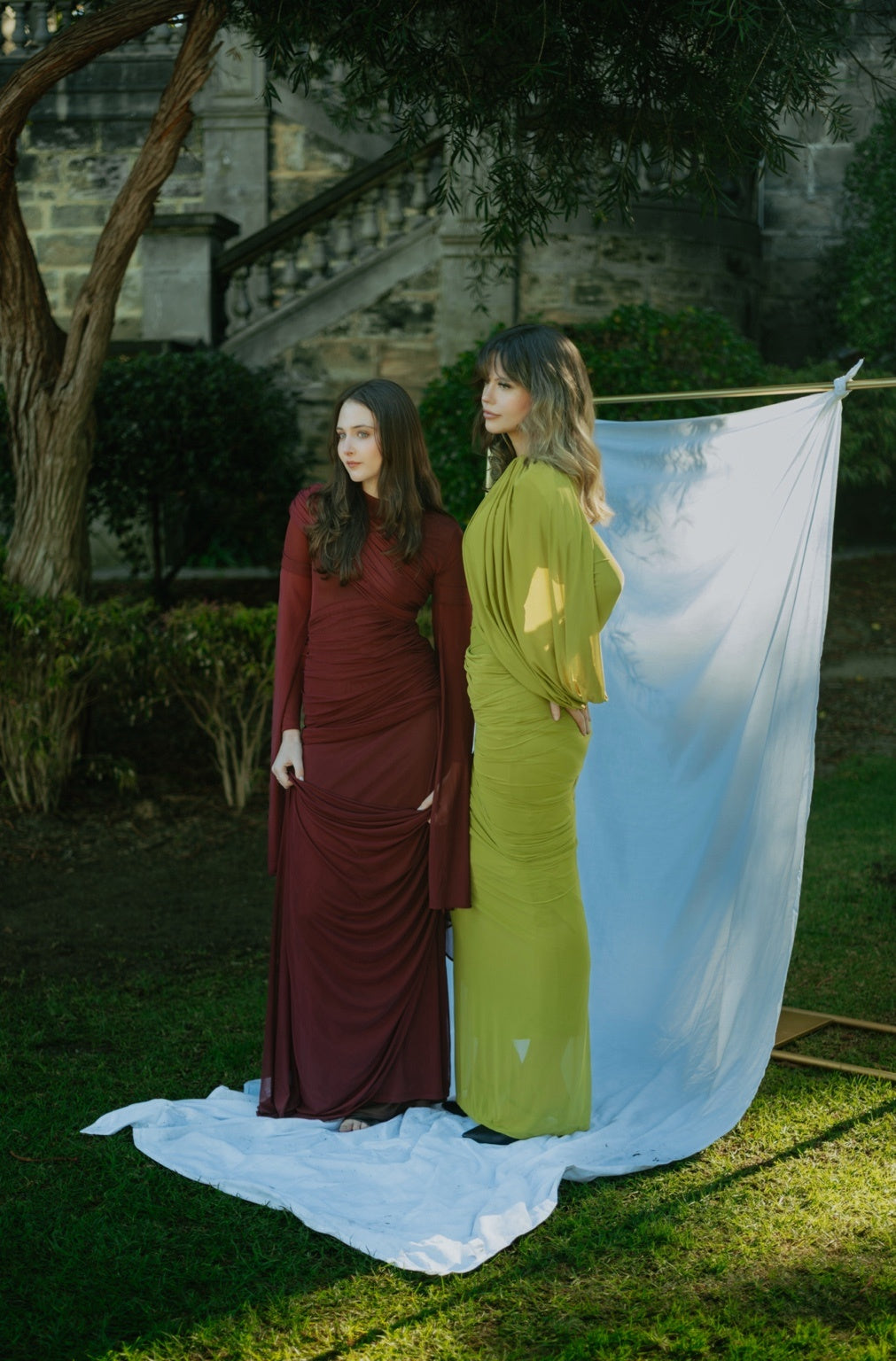 Cassis Drape