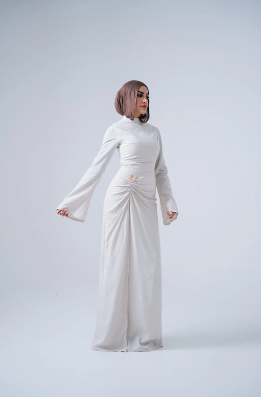 Eeva- PRE ORDER